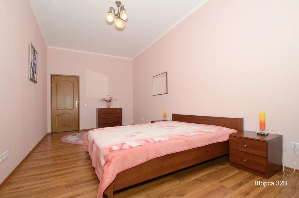 Apartments In The Center Of Pechersk Kiev Exteriör bild